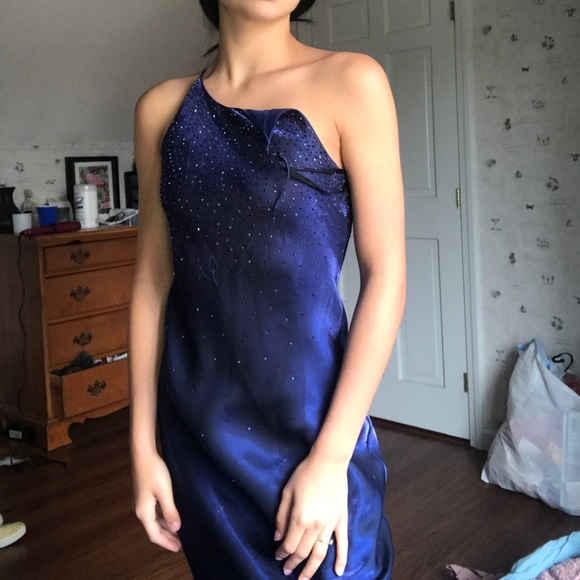 Prom dress - Picture 3 of 4